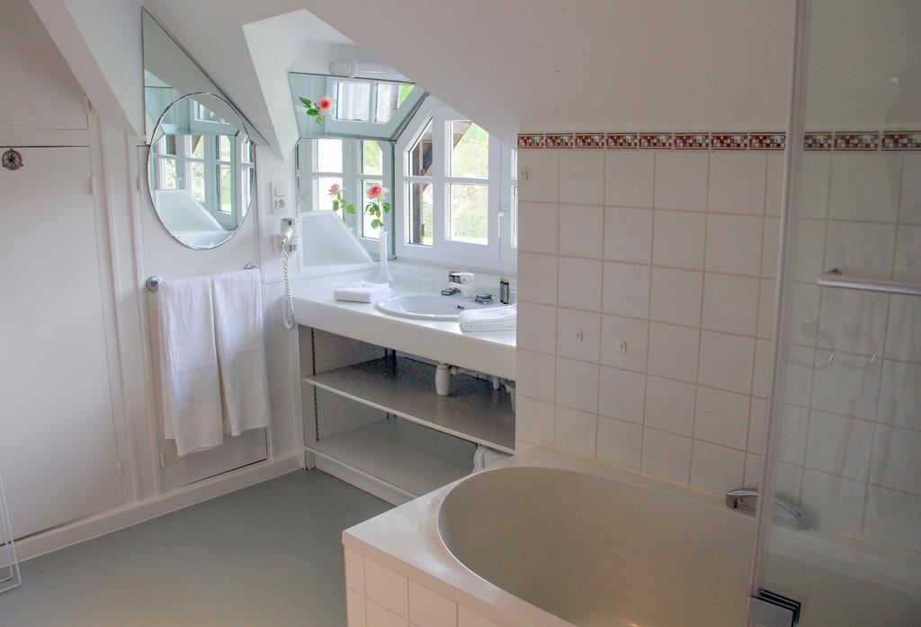 Maison D'Hotes L'Escale Bains-les-Bains Exteriör bild